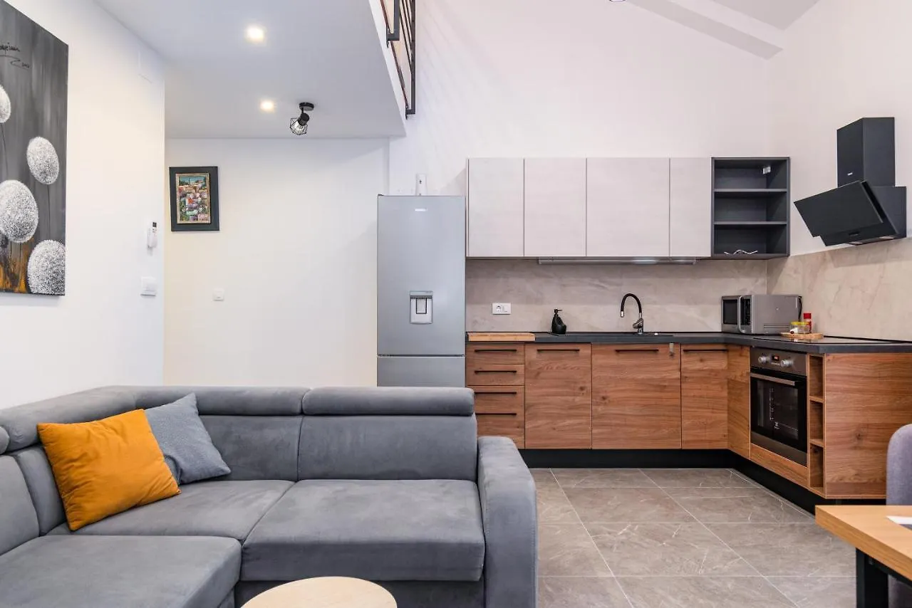 Vale Mare Apartment Opatija 0*,  Croatia